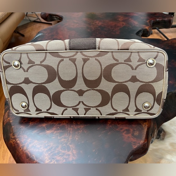 Coach Purse - Picture 3 of 3